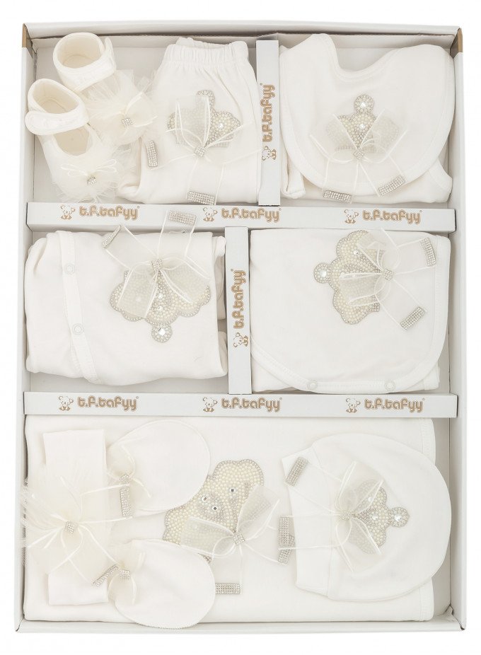 Фото - красивый комплект для новорожденного из 11 предметов цена 1438 грн. за комплект - Леопольд
