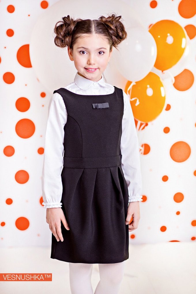 Фото - модний чорний шкільний сарафан ціна 275 грн. за штуку - Леопольд