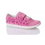 Картинка, красиві рожеві черевички з квітами для дівчинки