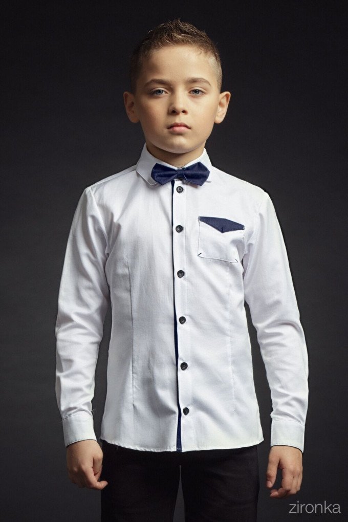 Фото - ошатна біла сорочка з темно-синім метеликом для хлопчика ціна 415 грн. за штуку - Леопольд