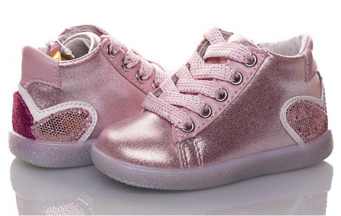 Фото - яскраві черевики для модниці ціна 465 грн. за пару - Леопольд