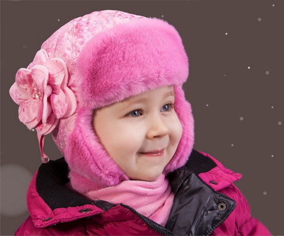 Фото - рожева зимова шапка-вушанка для принцеси ціна 195 грн. за штуку - Леопольд