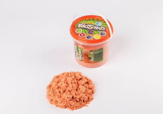 Фото - оранжевый песок KidSand для творчества цена 165 грн. за комплект - Леопольд