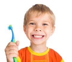 хлопчик із зубною щіткою